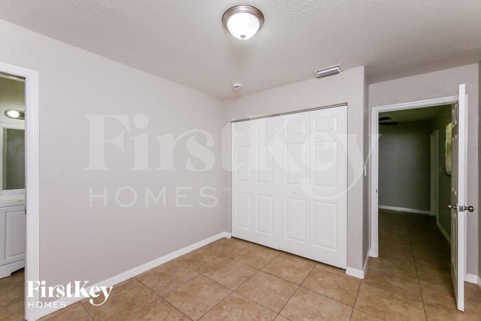 Building Photo - 2174 NW 62nd Ave