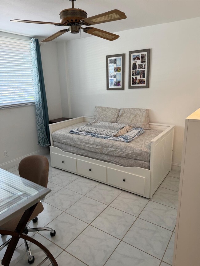 Building Photo - 4502 N Federal Hwy