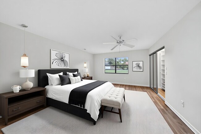 Building Photo - 9187 Norte Lago