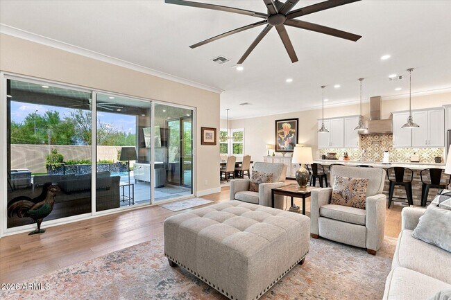 Building Photo - 1118 E Paseo Way