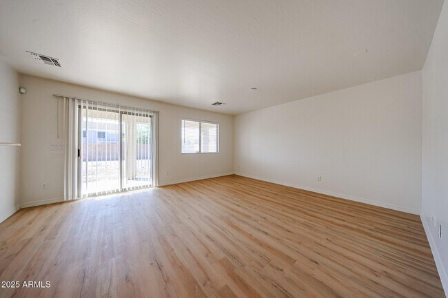 Building Photo - 11317 W College Dr