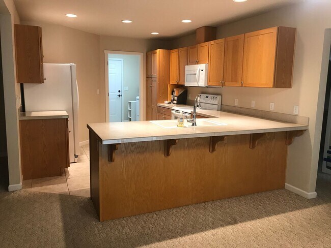 Building Photo - Lawn Care Provided - Spacious 3-Bedroom, 2-Bath Single-Level Home