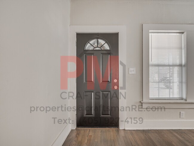 Building Photo - 1620 Linden St