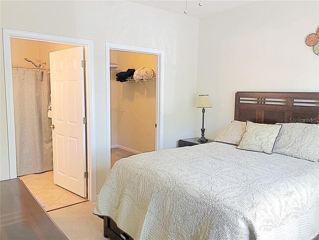 Building Photo - 10764 70th Ave