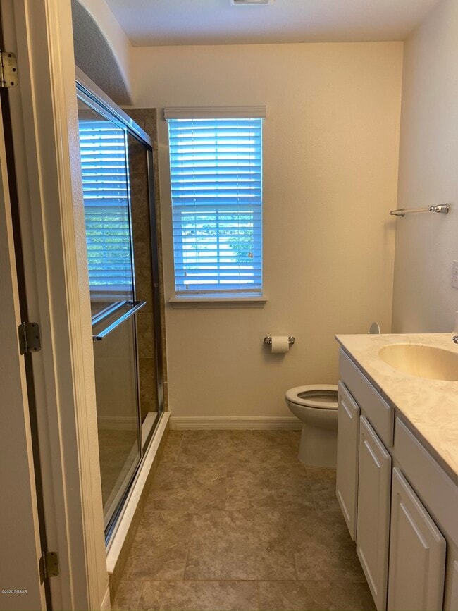 Building Photo - 202 Wentworth Grande Dr