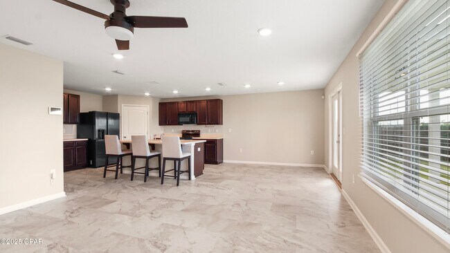 Building Photo - 7115 Shimano Way
