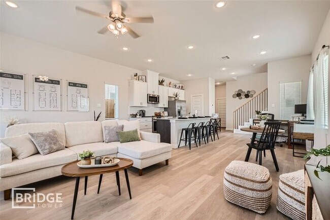 Building Photo - WESTON-33183 Oak Heights Pl, Magnolia, TX ...