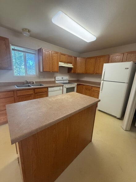 Building Photo - 315 Ellers Grove