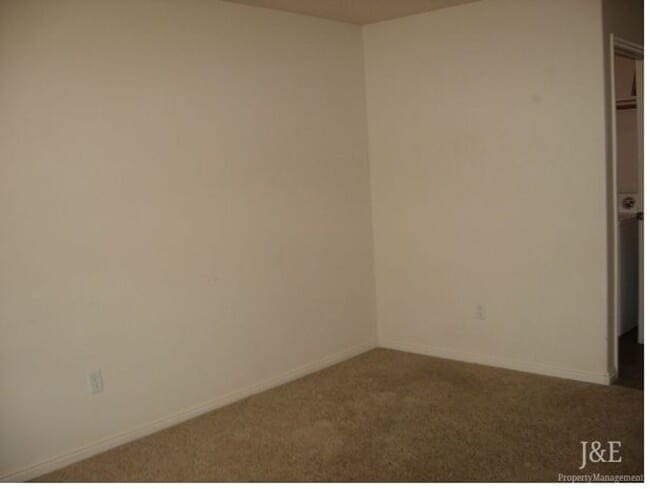 Building Photo - 4165 W 75 N