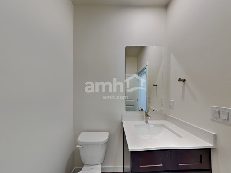 Building Photo - 9486 W Bowie Ct