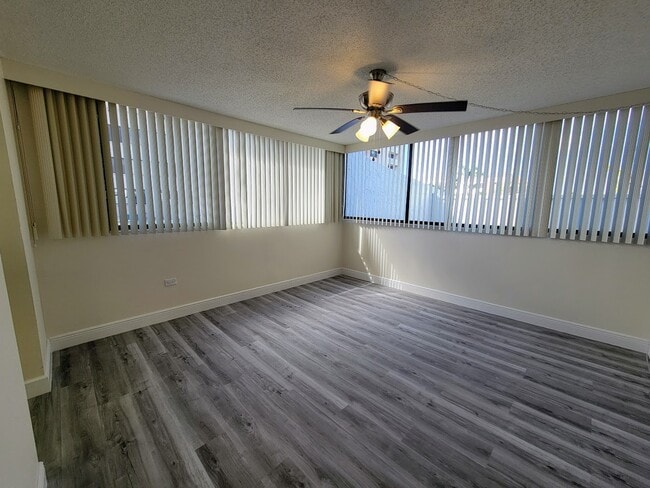 Building Photo - 500 Treasure Island Causeway