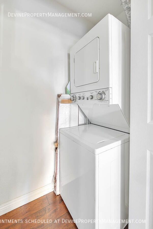 Building Photo - 10655 Lemon Ave