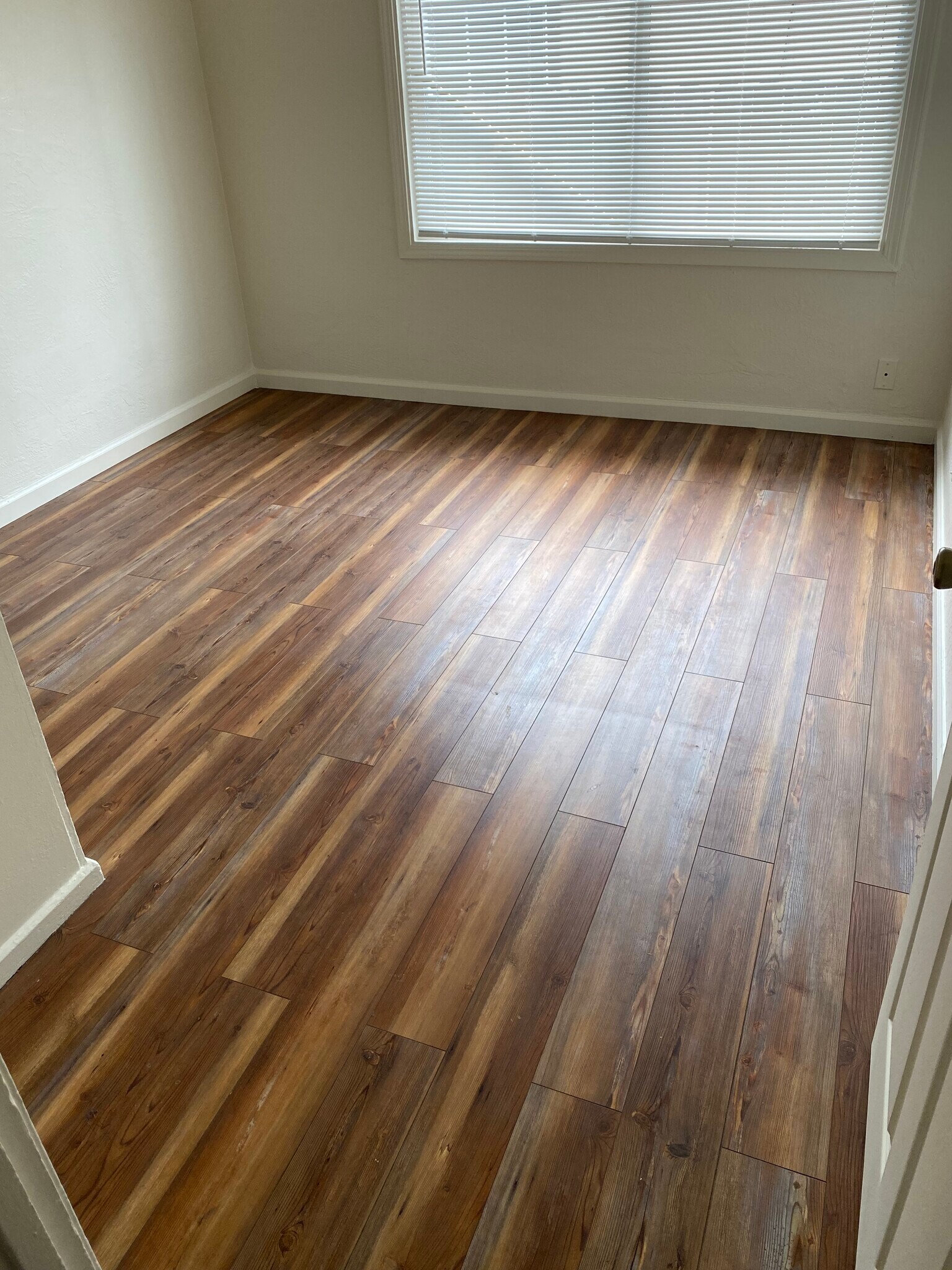 Building Photo - 1246 80th Ave