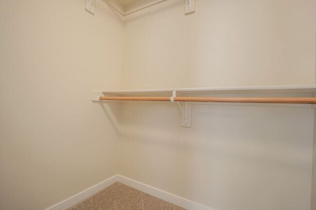 Building Photo - 803 Sunken Rd