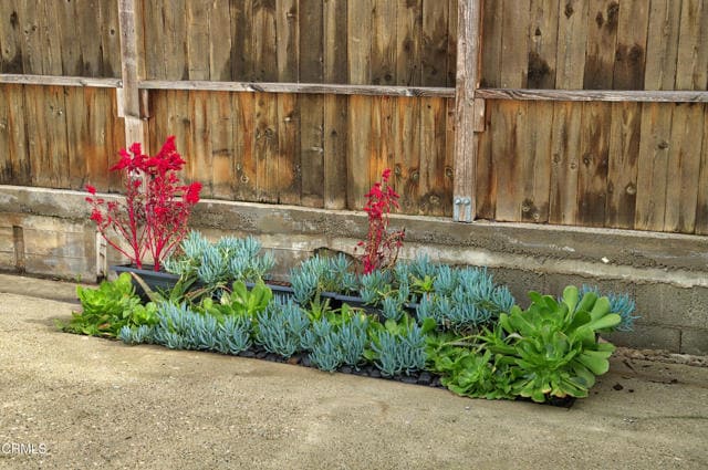 Building Photo - 444 35th St