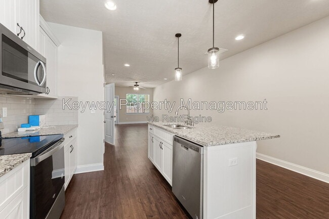 Building Photo - 1842 Butternut Dr