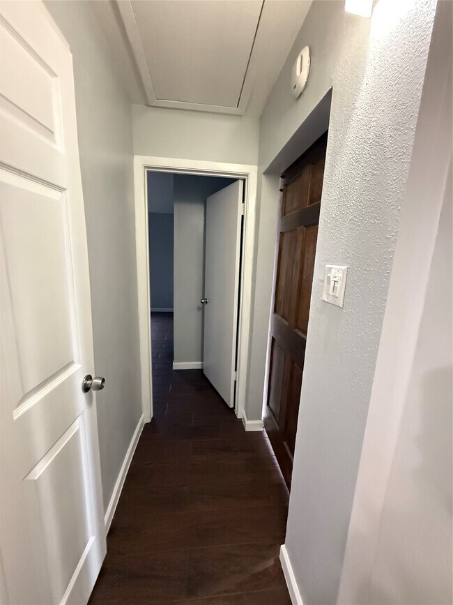 Building Photo - 16118 Alden Ridge Dr