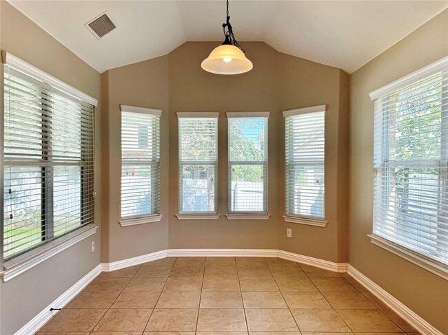 Building Photo - 4207 Oldenburg Ln