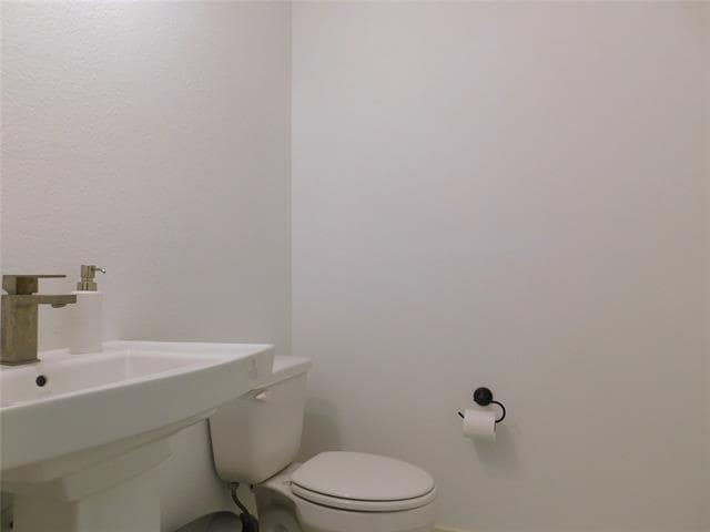 Building Photo - 1255 Casselberry Dr