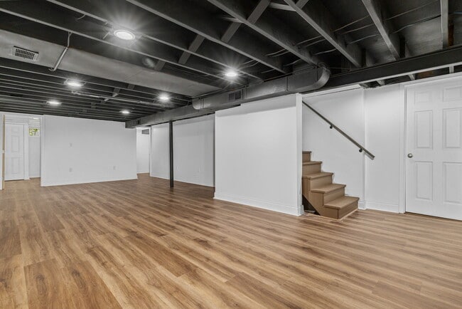 Building Photo - 303 Danworth Ct