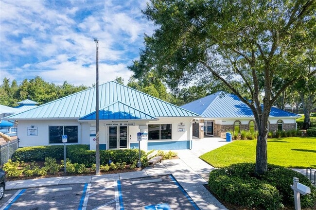 Building Photo - 29417 Crossland Dr
