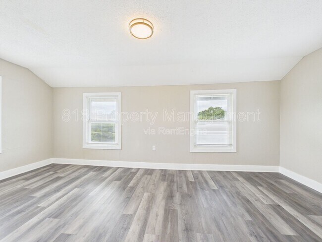 Building Photo - 4417 Wayne Ave