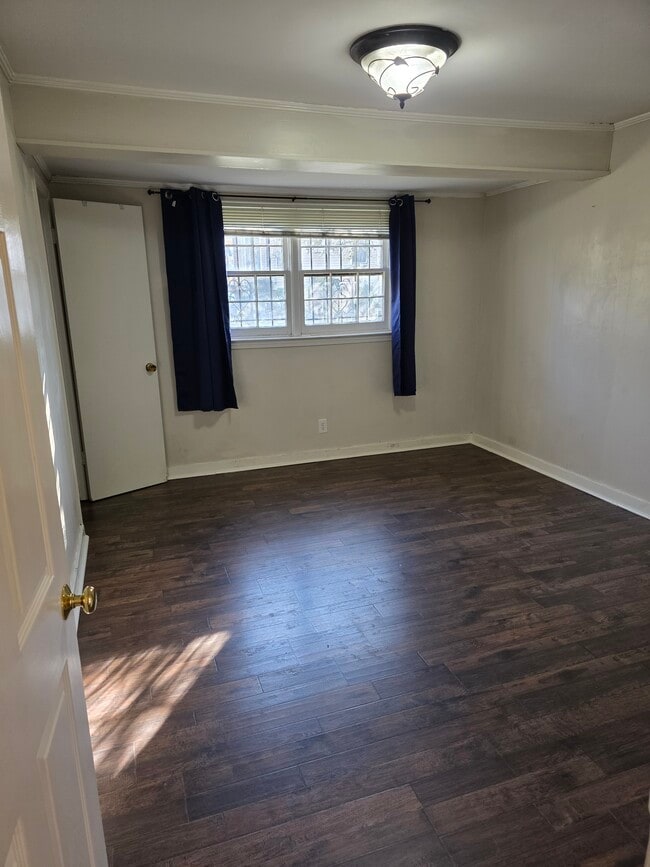 Building Photo - 2529 Napier Ave