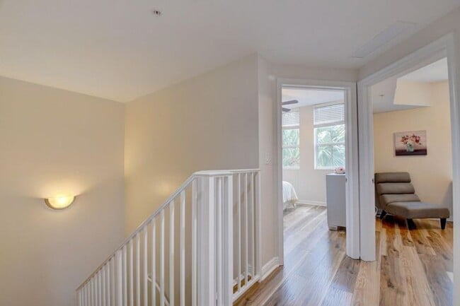 Building Photo - 350 N Federal Hwy