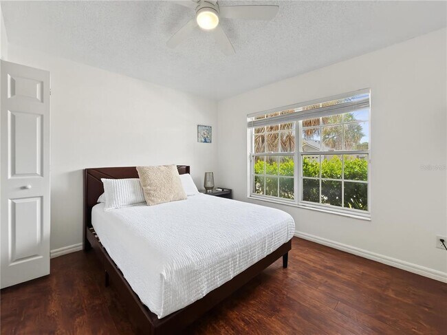 Building Photo - 8105 Santee Dr