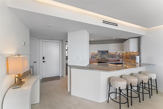 Building Photo - 9500 S Ocean Dr