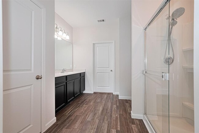 Building Photo - 1025 Banyon Tree Ln