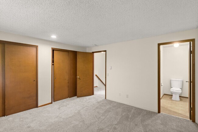 Building Photo - 17144 SW Alexander St