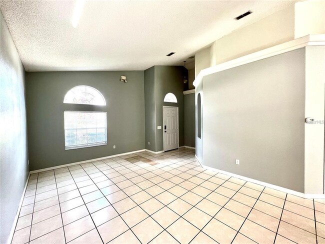 Building Photo - 16708 Glenbrook Blvd