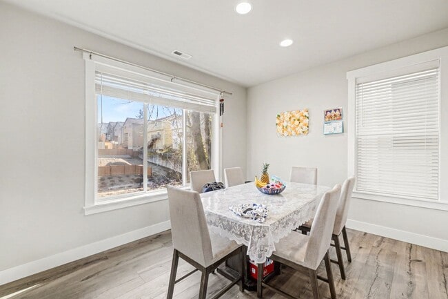 Building Photo - Home for Rent at Creekside Grove!