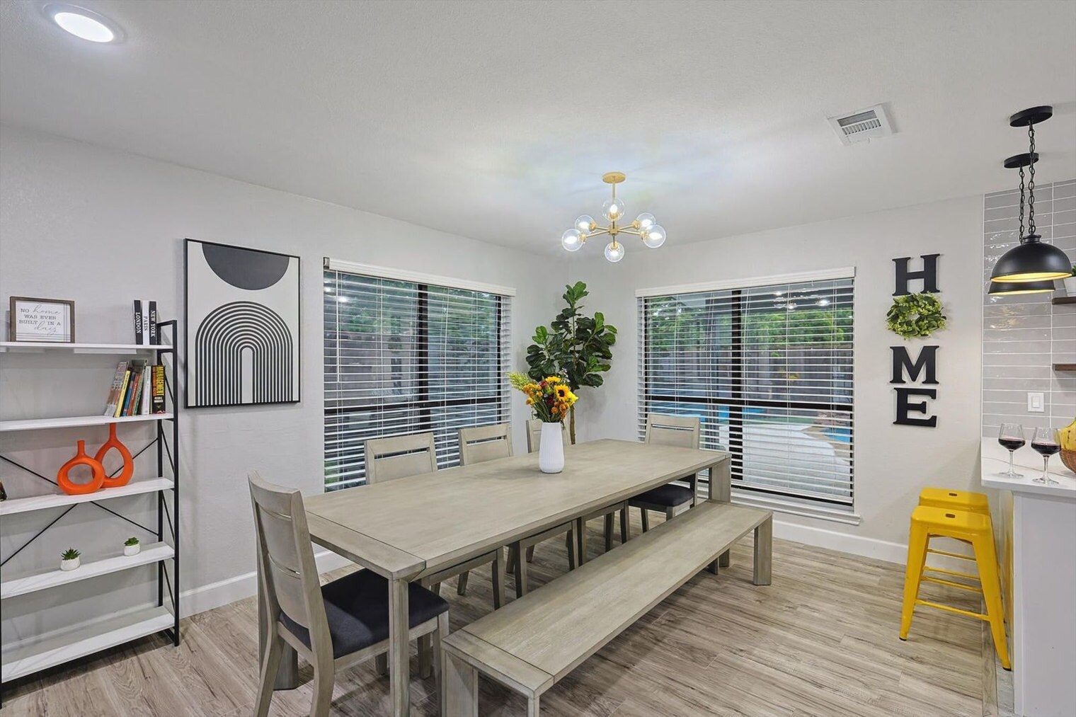 Building Photo - 1101 Homestead St