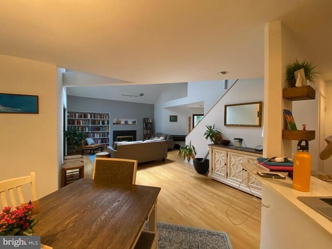 Building Photo - 11605 Brandon Hill Way