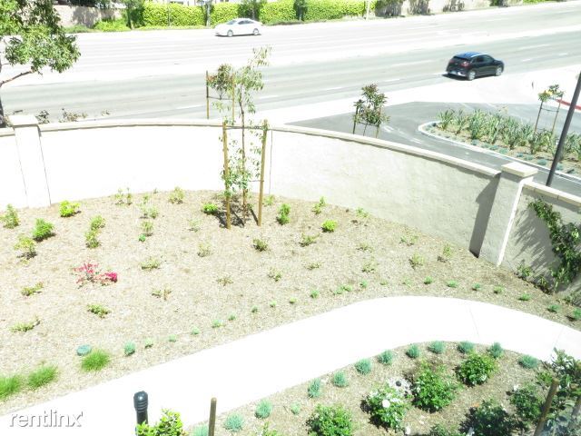 Building Photo - 3 br, 2.5 bath Townhome - 4382 Pacifica Way 5