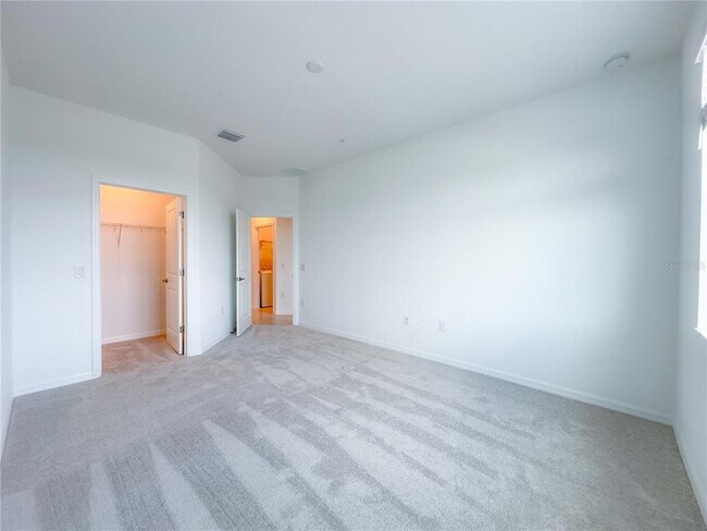 Building Photo - 14632 Sycamore Ct