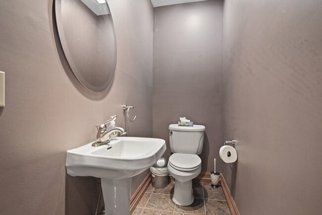 Building Photo - One of a kind Castle on the Hill for Rent! Minimum 1 month lease