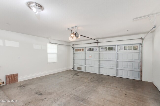Building Photo - 17644 N 77th Pl