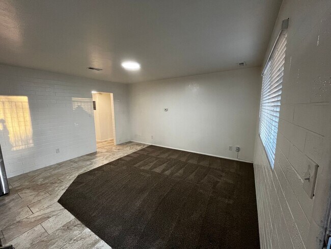 Building Photo - RENT DISCOUNTED $100/mo August-December. $...