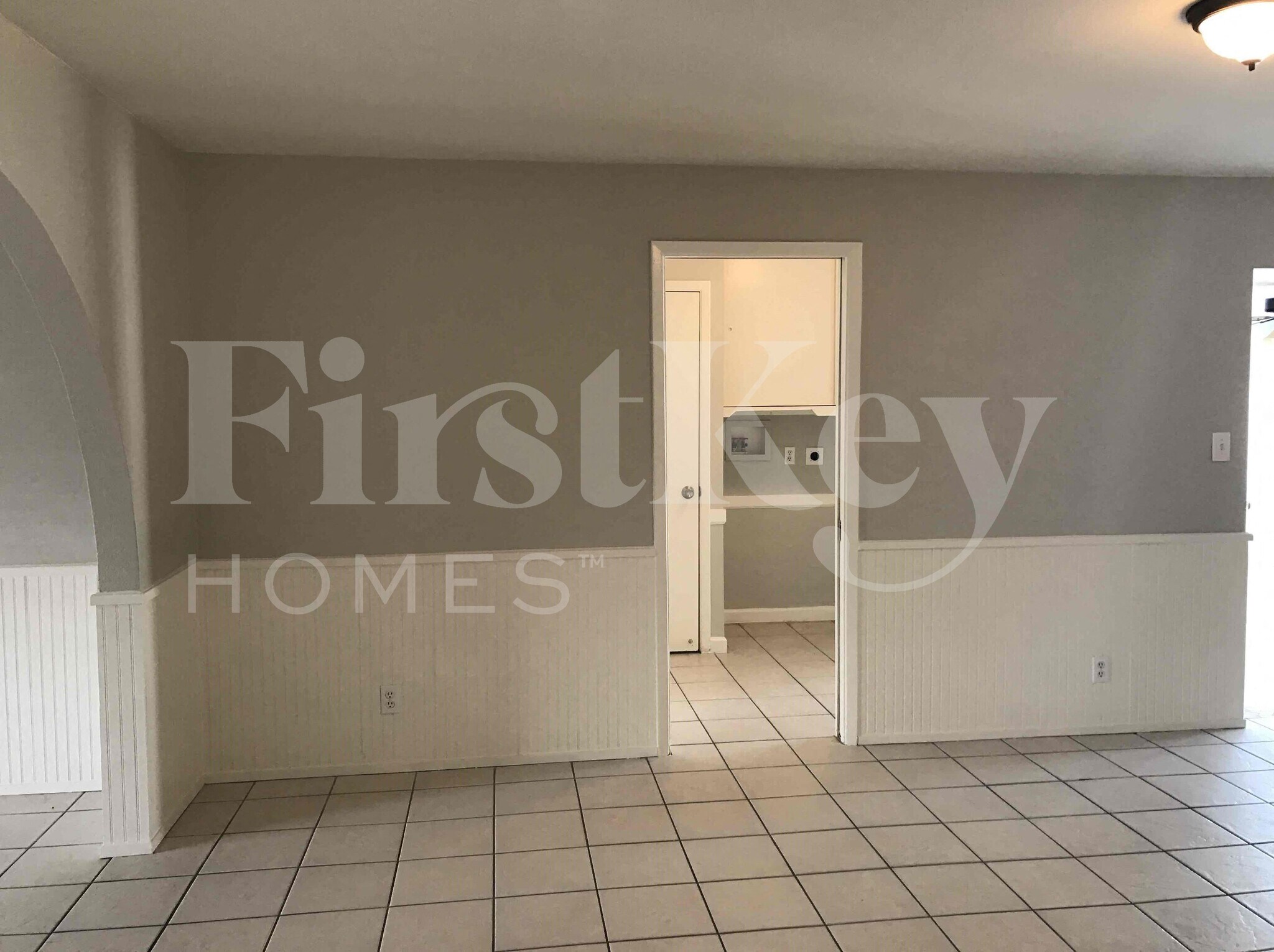 Building Photo - 9409 N 36th Dr