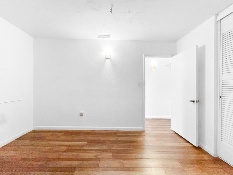 Building Photo - 8405 Aero Ave