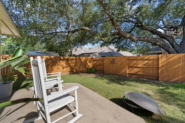Building Photo - 1421 Redden Cove