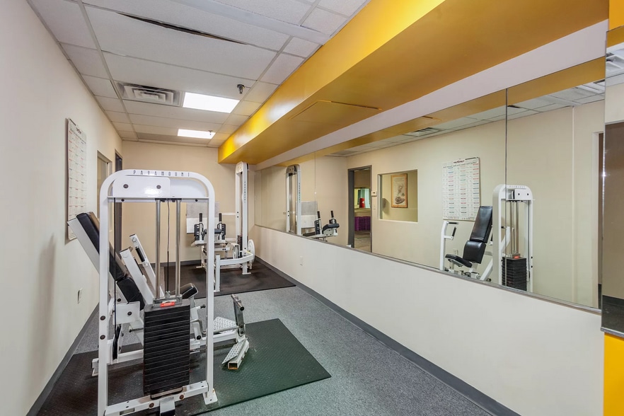 Building Photo - 111 Mulberry St