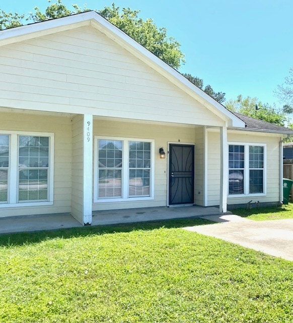 Primary Photo - 9409 Dulcimer St