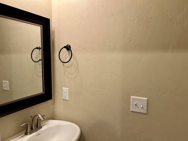 Building Photo - 3609 Autumn Colors Dr