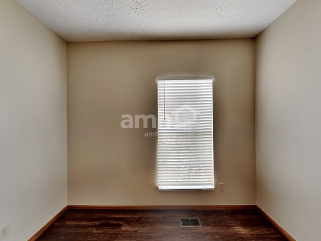 Building Photo - 8845 Amaranth Ct