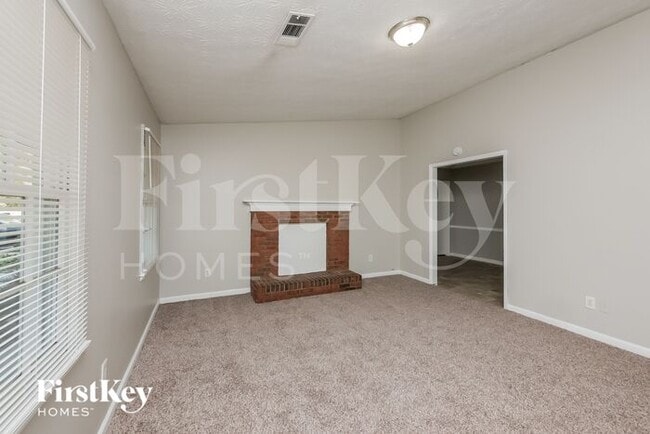 Building Photo - 255 Remington Trail