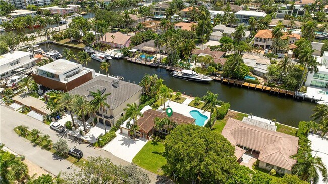 Building Photo - 330 Coconut Isle Dr